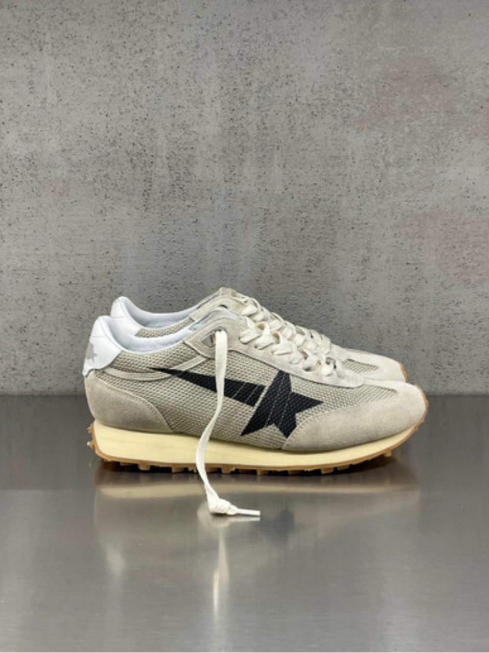 Golden Goose Women’s Marathon Sneaker in Beige/Black sz 37 New in Box